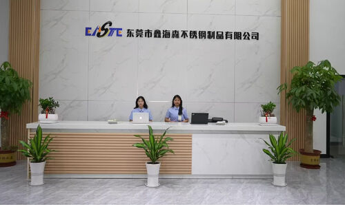 Blog công ty mới nhất về Công nghệ Xinhaisen: Thiết lập tiêu chuẩn mới trong khắc kim loại chính xác